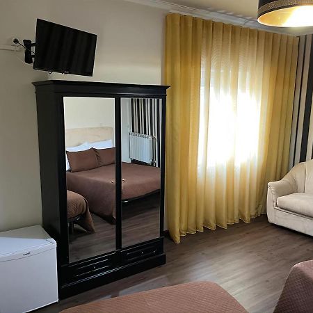Residencial Solar Da Estacao Hotel Barcelos Bagian luar foto