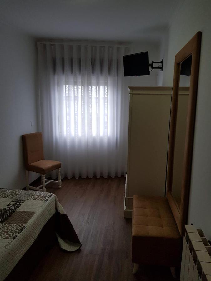 Residencial Solar Da Estacao Hotel Barcelos Bagian luar foto