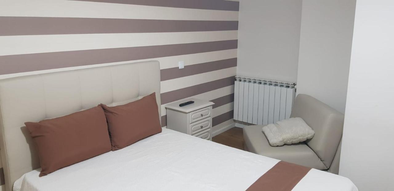 Residencial Solar Da Estacao Hotel Barcelos Bagian luar foto